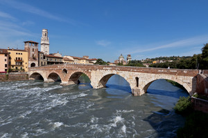 Ponte Pietra