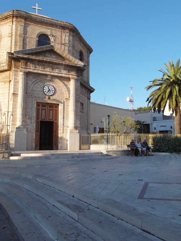 ''Un po’ di fresco in Piazza S. Francesco'' - Crispiano