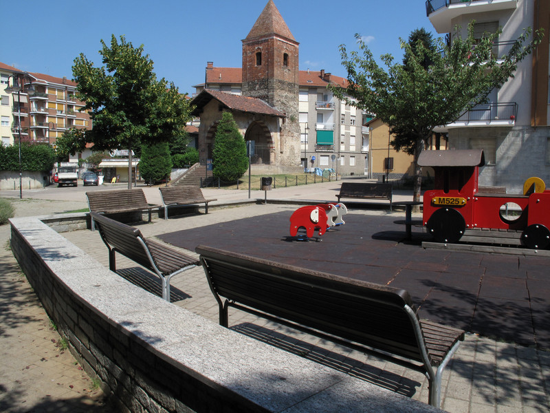 ''Piazza Dei Caduti.'' - Alpignano