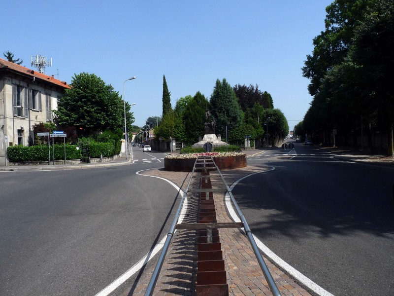 ''la piazza dei martiri'' - Mariano Comense