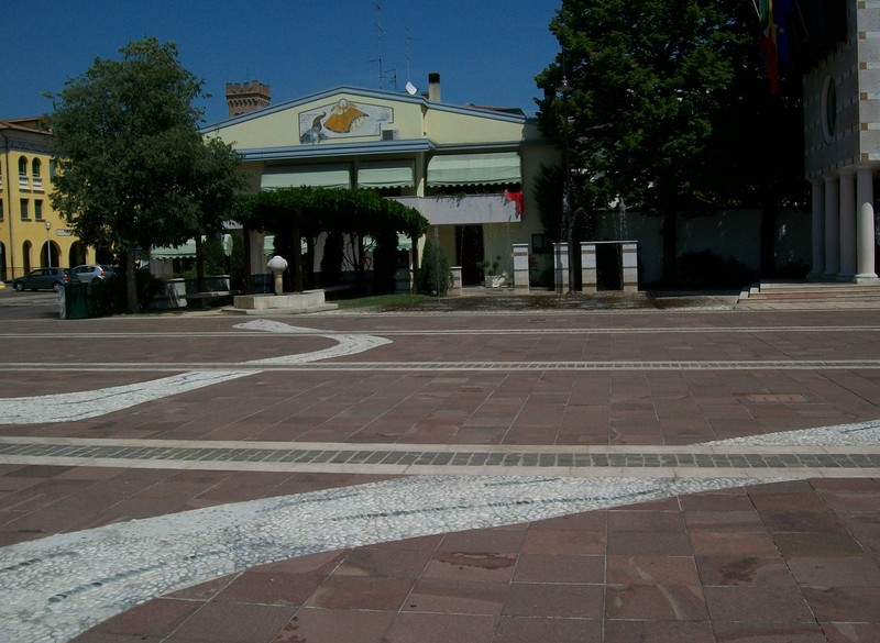 ''Piazza Wanda Meyer  **  Prata di PN (PN)'' - Prata di Pordenone