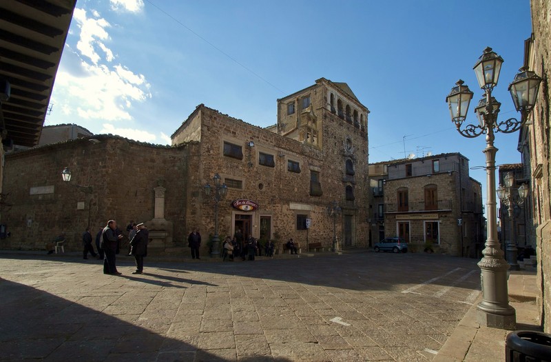 ''Passeggiata in Piazza'' - Geraci Siculo