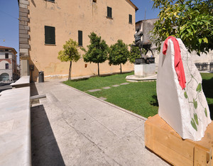 a Pietrasanta c’è anche un centauro