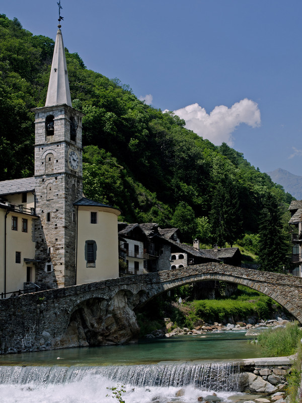 ''La nuvola curiosa'' - Fontainemore