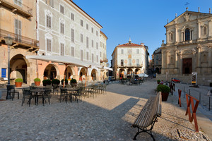 In Piazza prima di cena