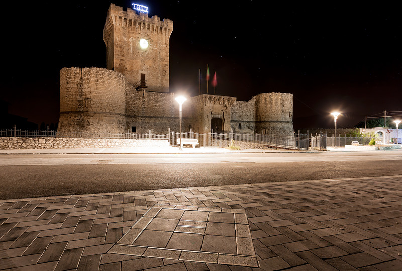 ''Piazza Castello Notturno'' - Ortucchio