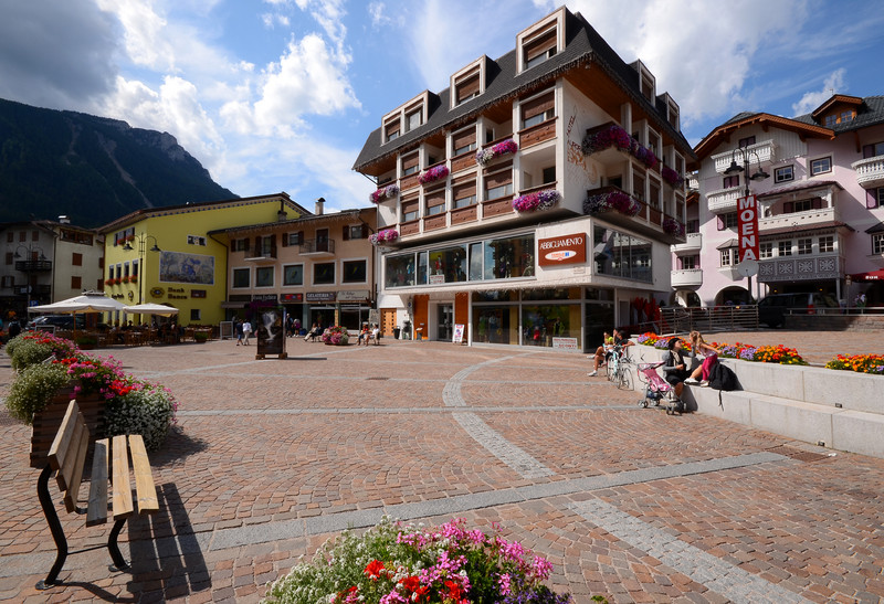 ''Moena – Piazza Sotegrava (3)'' - Moena