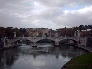 Il Re minacciato da un imminente temporale