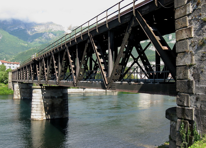 ''Il Gigante di Ferro'' - Lecco