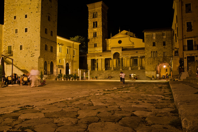 ''La piazza del Duomo'' - Terracina