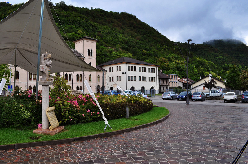 ''sguardo pietrificato verso questo cielo plumbeo'' - Arsiè