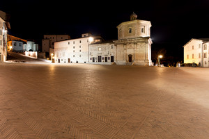 Spoleto La Piazza del Duomo