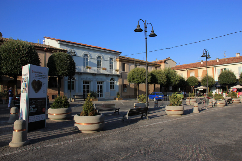 ''Piazza Mattei'' - Acqualagna