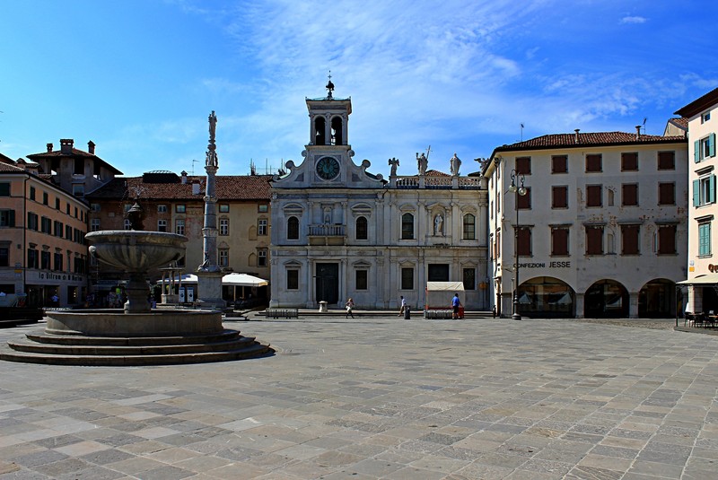 ''Una piazza di Udine'' - Udine