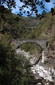 Antico ponte in Val Bodengo
