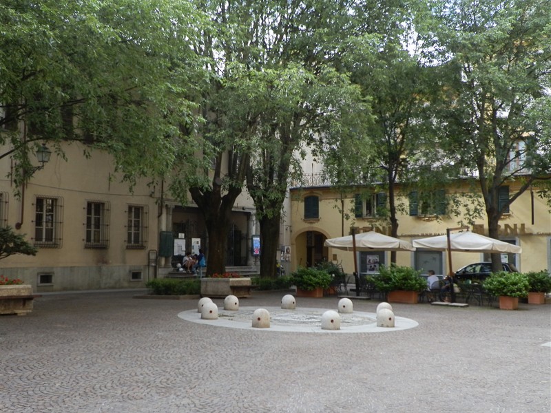 ''Piazzetta Levi'' - Acqui Terme