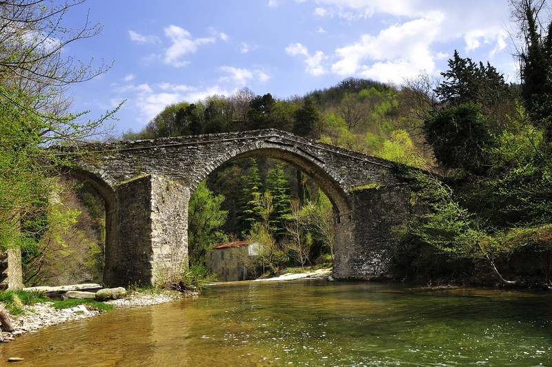 ''Bocconi, il ponte della Brusia'' - Portico e San Benedetto