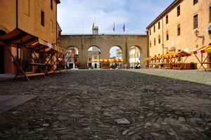 Piazza Fratti