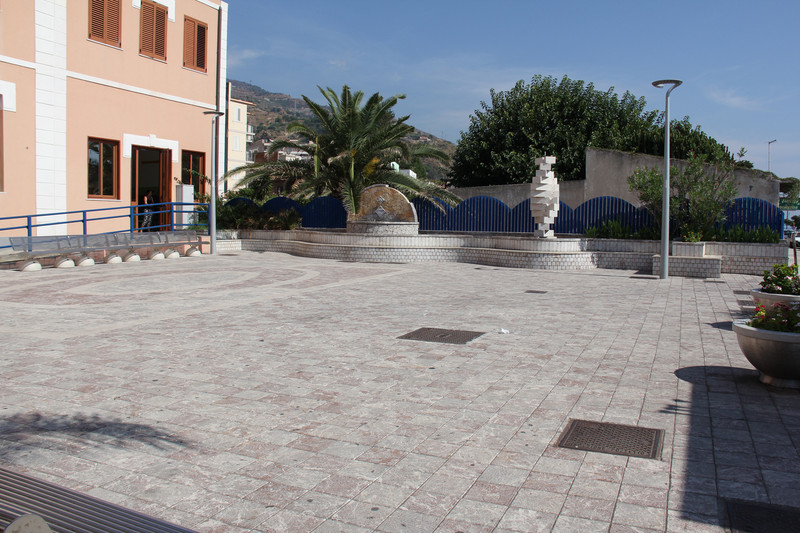 ''Piazza della Regione'' - Alì Terme