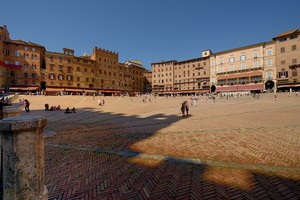Piazza del Campo dopo il Palio