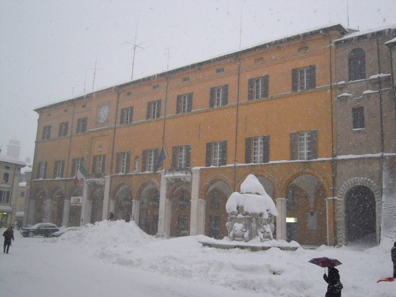 ''Piazza del Popolo sferzata dalla neve'' - Cesena