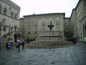Pioveva a Piazza IV Novembre…