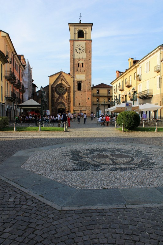 ''Collegiata e stemma'' - Chivasso