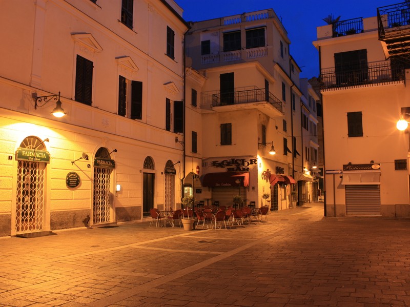 ''L’ora blu del mattino'' - Spotorno