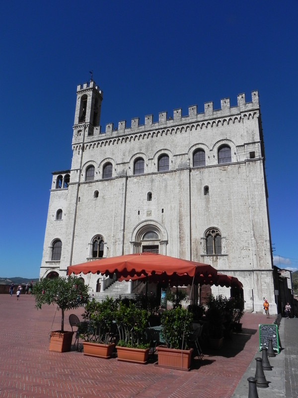 ''Duomo e piazza di Gubbio'' - Gubbio