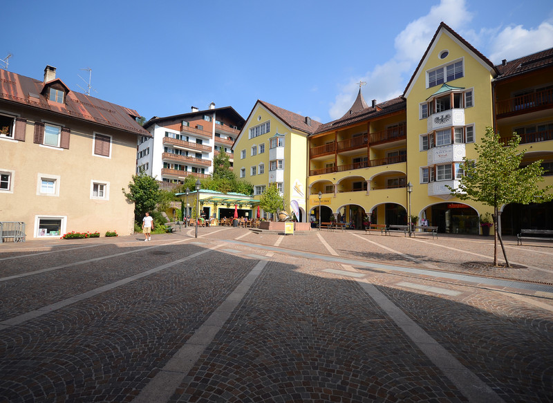 ''Piazza Rezia (2)'' - Ortisei