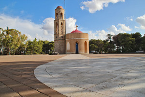 Piazza Madonna di Montegrappa