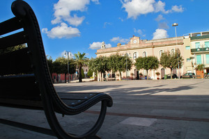 La piazza con il municipio