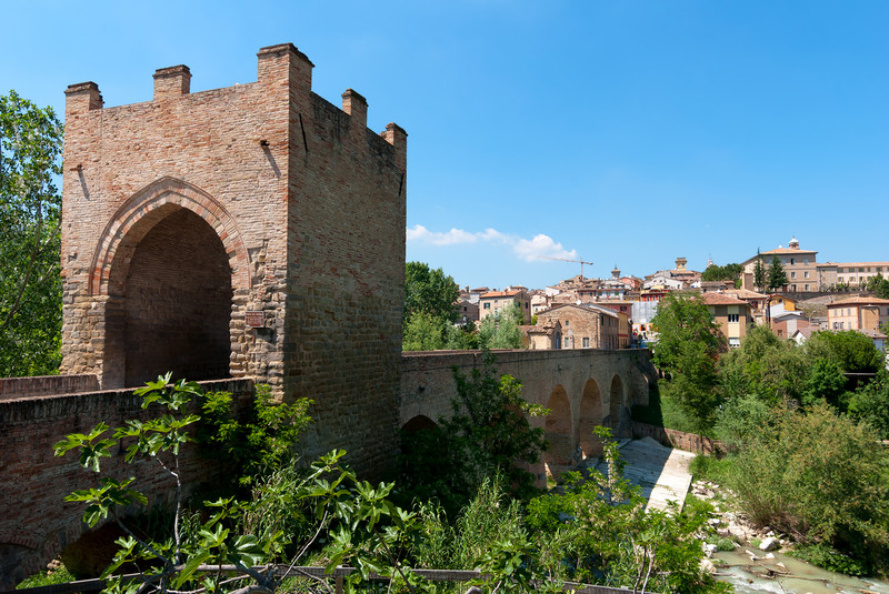''Belzebu anche qui ci sei tu'' - Tolentino