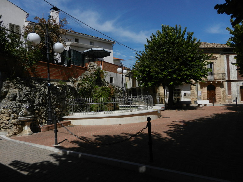 ''Piazza Principe di Piemonte'' - Frisa