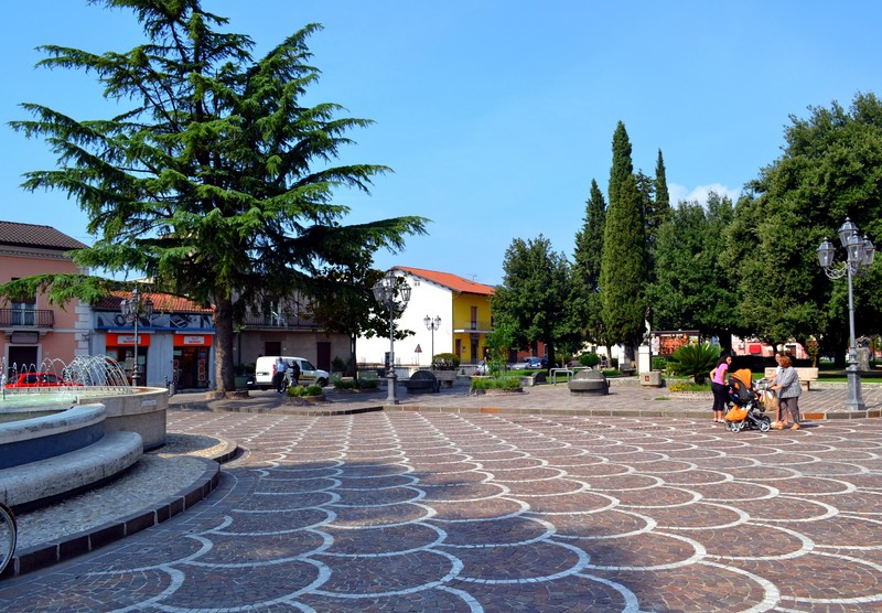''” Passeggini ! “– Piazza della Liberazione – Alife  (Caserta)'' - Alife