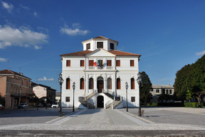 Piazza Caduti della Repubblica