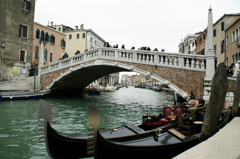 ''uno dei tanti ponti'' - Venezia