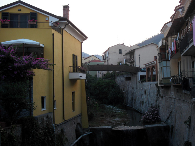 ''Il ponte visto dal ponte'' - Toirano