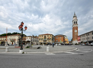 uffì … sempre “tra i piedi”