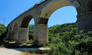 Dietro al ponte di Cineto