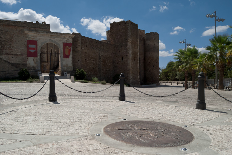 ''Un medaglione per l’antica piazza del castello'' - Miglionico