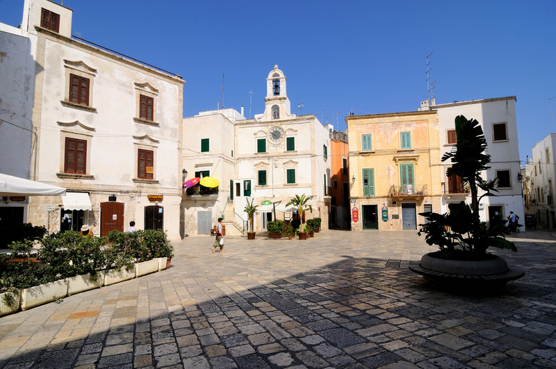 ''Piazza Vittorio Emanuele'' - Polignano a Mare