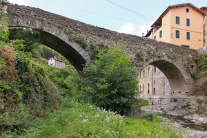 Antico ponte a Pigna