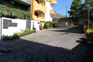 Piazza dell’Autonomia