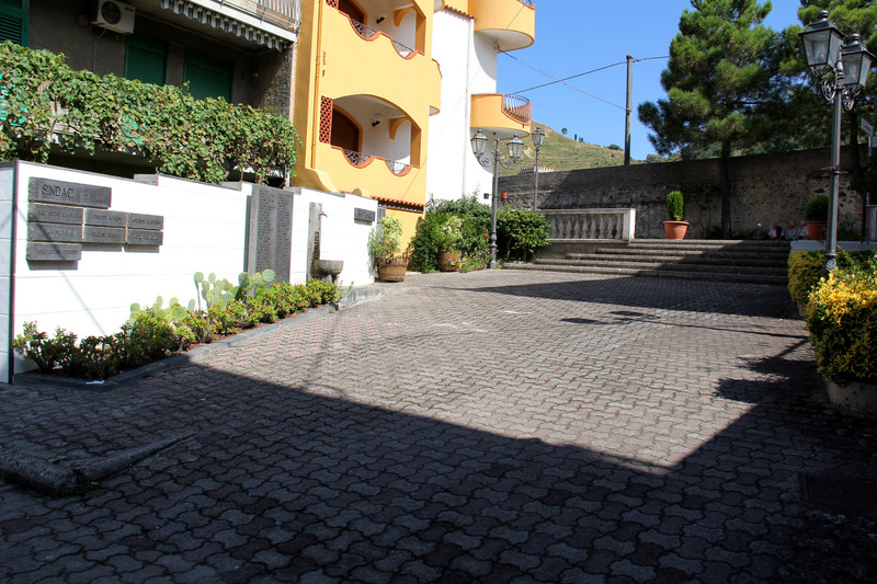 ''Piazza dell’Autonomia'' - Saponara