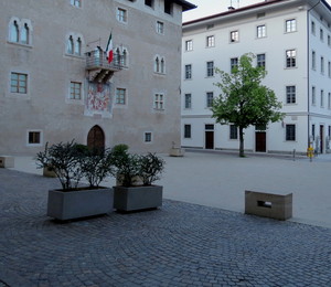 La piazza del Palazzo Assessorile