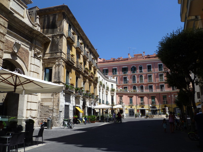 Salerno Piazza Flavio Gioia