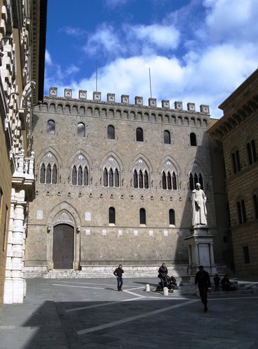 127308-592x800 127308-592x800