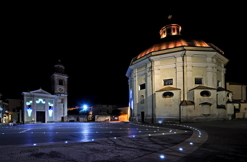 ''Piazza Italia in una notte di fine estate'' - Loano
