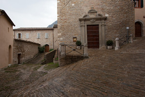 la piazzetta della chiesa
